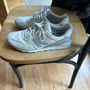 New Balance grey casual gym shoes